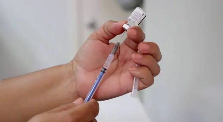 Evaluará Cofepris vacuna Patria contra covid-19
