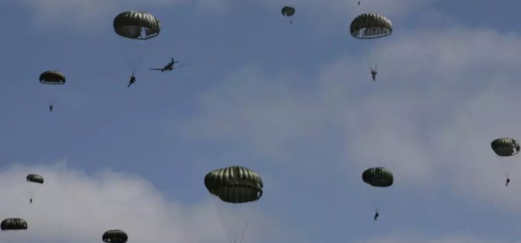 ‘Día D’ y el desembarco aduanero: paracaidistas británicos se topan con la realidad del «Brexit» en Normandía