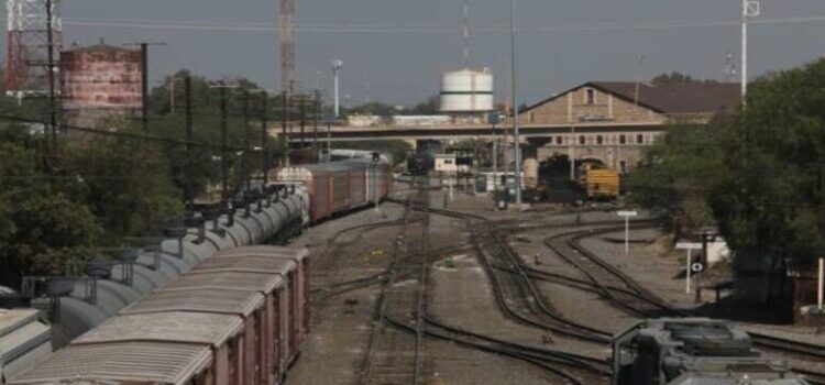 La empresa ferroviaria Kansas City Southern ampliará una de sus vías en San Luis Potosí