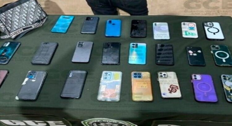 Es detenido David “N” con 23 celulares que presuntamente fueron robados en la Fenapo