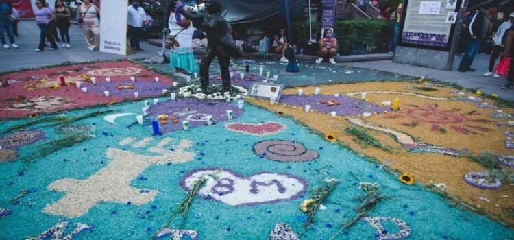 El 8M en San Luis Potosí fue una incontenible oleada violeta que tomó las calles
