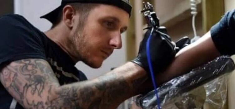 ¿Te harías un tatuaje a ciegas?