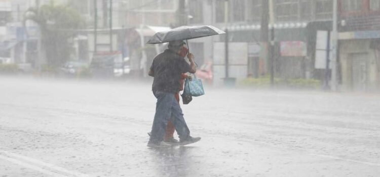 Se cierran parajes en la Huasteca por las fuertes lluvias
