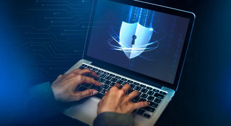 Hackers aprovechan falla en Microsoft para atacar sistemas de agencias federales de EE.UU. Hackers aprovechan falla en Microsoft para atacar sistemas de agencias federales de EE.UU.