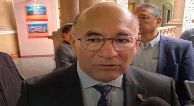 El alcalde Enrique Galindo admite que fue un error contratar a Cortázar El alcalde Enrique Galindo admite que fue un error contratar a Cortázar