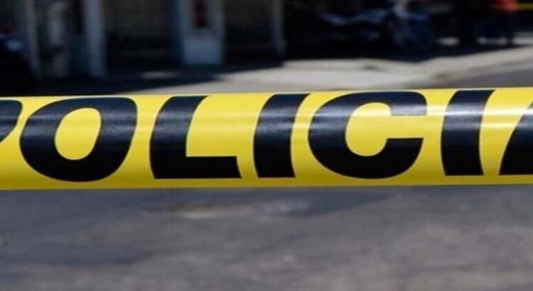 Dos cuerpos sin vida son abandonados en la carretera de San Luis Potosí Dos cuerpos sin vida son abandonados en la carretera de San Luis Potosí