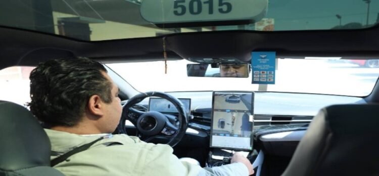 El primer taxi totalmente eléctrico en San Luis Potosí