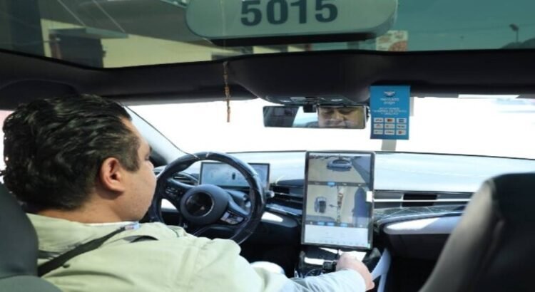 El primer taxi totalmente eléctrico en San Luis Potosí El primer taxi totalmente eléctrico en San Luis Potosí